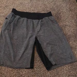 Lululemon men’s work out shorts